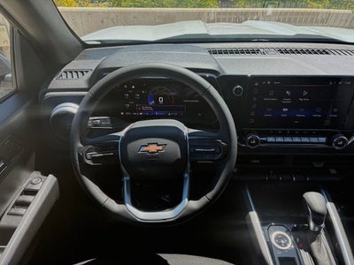 2025 Chevrolet Colorado WT/LT