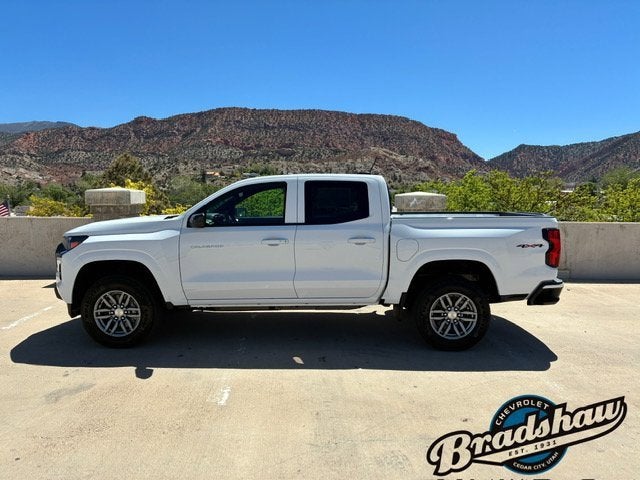 2025 Chevrolet Colorado WT/LT