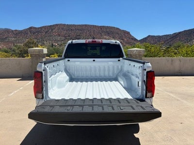 2025 Chevrolet Colorado WT/LT