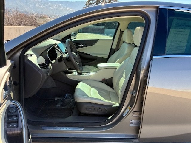 2022 Chevrolet Malibu Premier