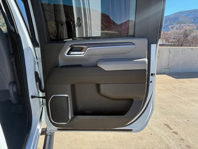 2025 Chevrolet Silverado 3500HD LT Dually/5th Wheel Package