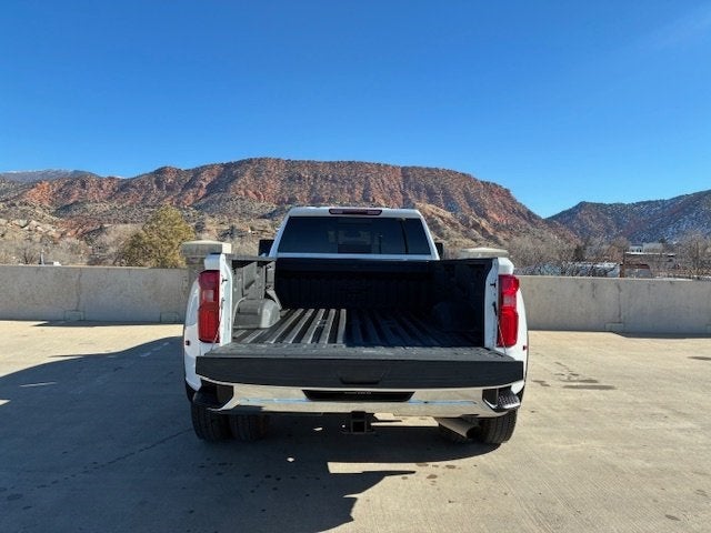 2025 Chevrolet Silverado 3500HD LT Dually/5th Wheel Package