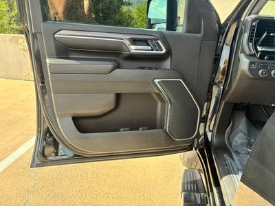 2025 Chevrolet Silverado 3500HD LTZ