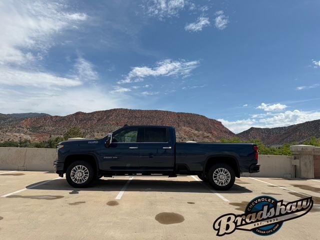 2022 Chevrolet Silverado 3500HD High Country