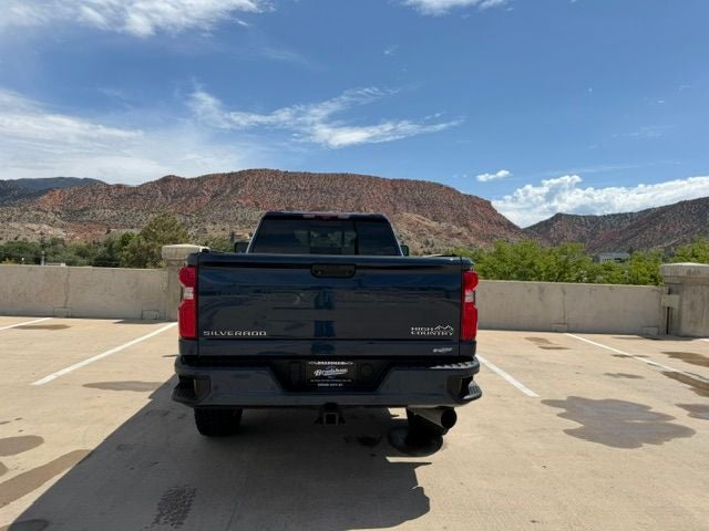 2022 Chevrolet Silverado 3500HD High Country