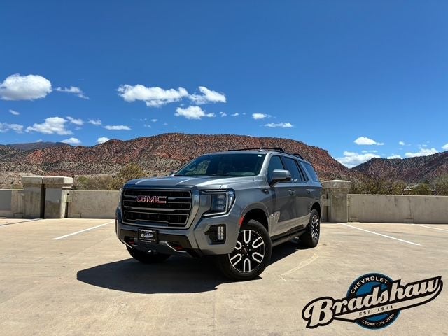2022 GMC Yukon 4WD AT4's photo