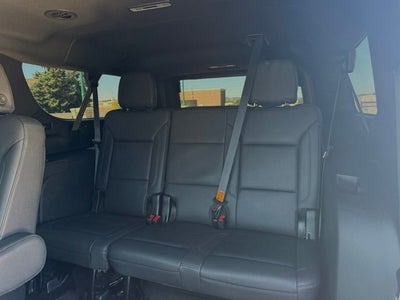 2023 Chevrolet Suburban LT