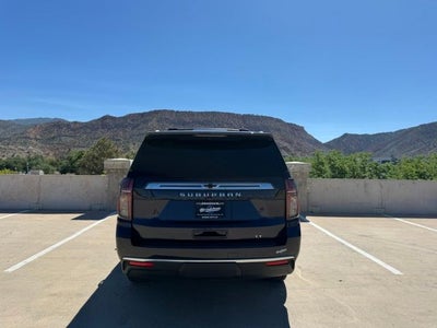 2023 Chevrolet Suburban LT