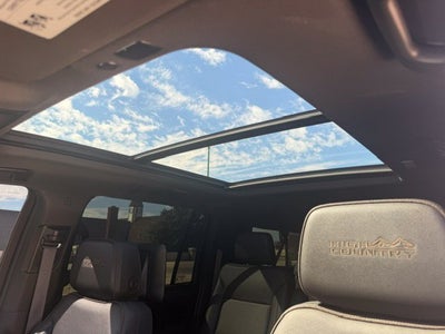 2023 Chevrolet Suburban High Country