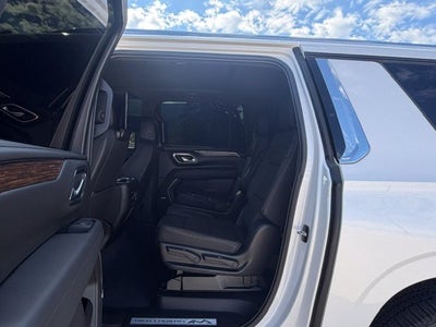 2023 Chevrolet Suburban High Country