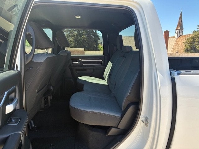 2024 RAM 3500 Big Horn Crew Cab Long Box 4 X 4 Dually