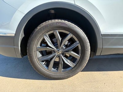 2024 Volkswagen Tiguan Base