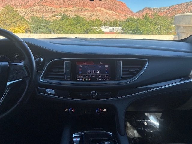 2022 Buick Enclave Essence AWD 1SL