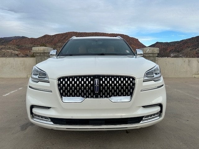 2022 Lincoln Aviator Plug-In Hybrid Black Label Grand Touring