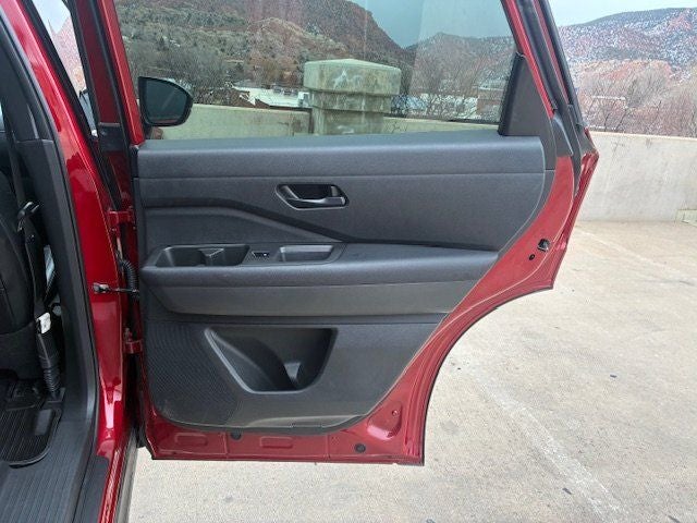 2024 Nissan Pathfinder Rock Creek