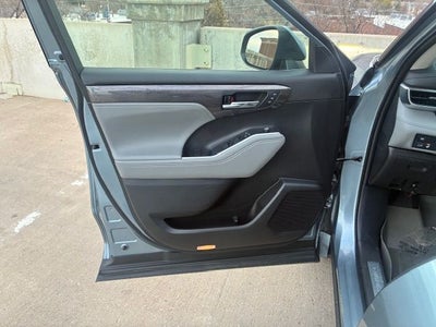 2021 Toyota Highlander Limited