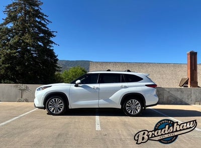 2023 Toyota Highlander Platinum