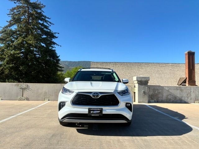 2023 Toyota Highlander Platinum