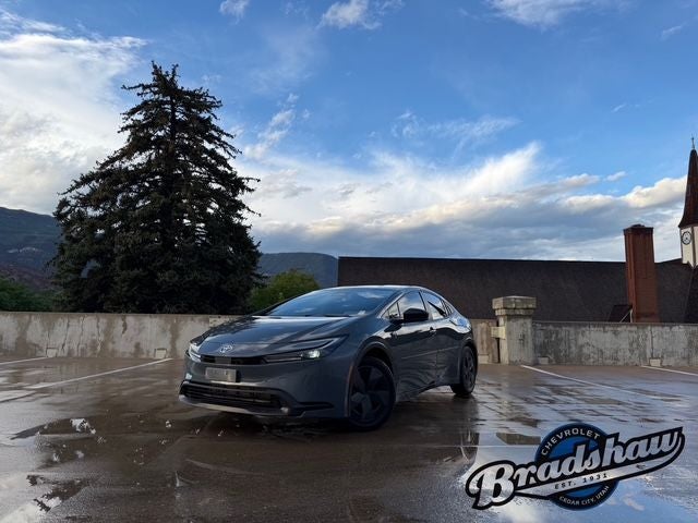 2025 Toyota Prius LE