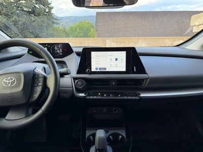 2025 Toyota Prius LE