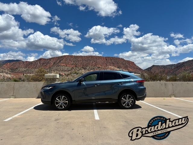 2024 Toyota Venza LE