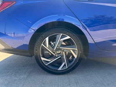 2024 Hyundai Elantra Limited